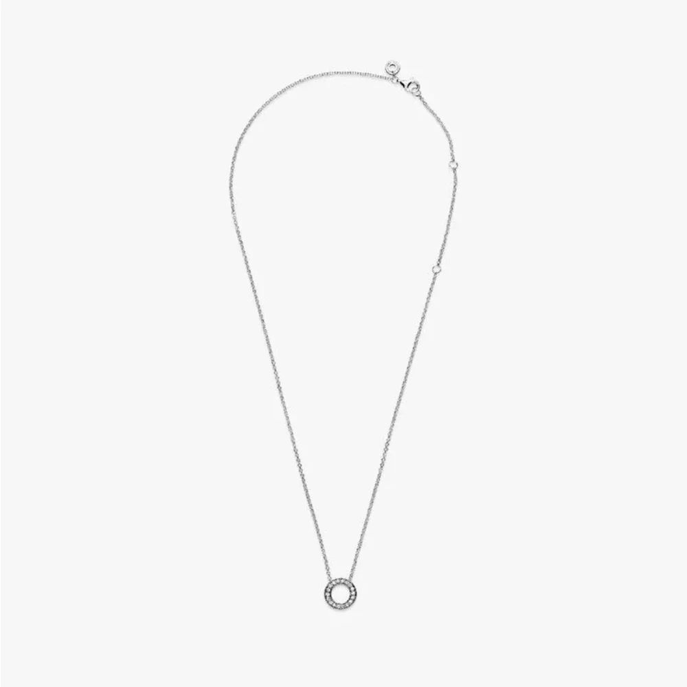 Pandora Signature Reversible Pavé & Logo Circle Necklace - Picture 4 of 9
